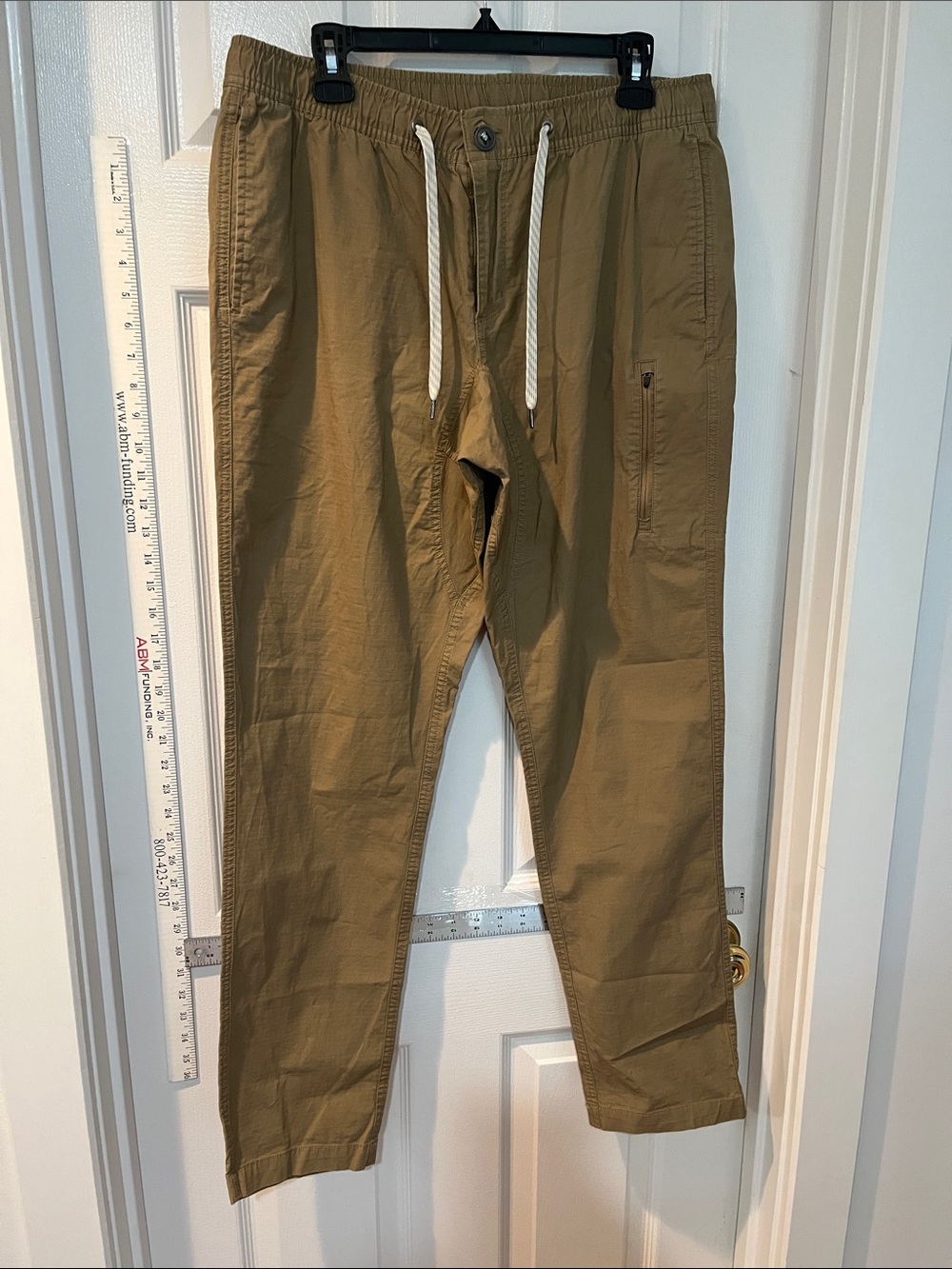 Vuori Olive Drawstring Chino Pants